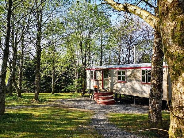 Top des campings à vesseaux en ardèche à découvrir